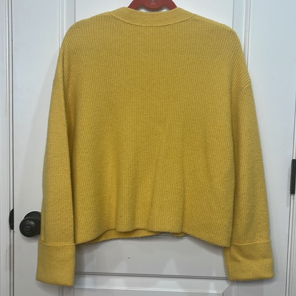 KATE SPADE YELLOW WOOL V NECK CARDIGAN - Picture 7 of 7